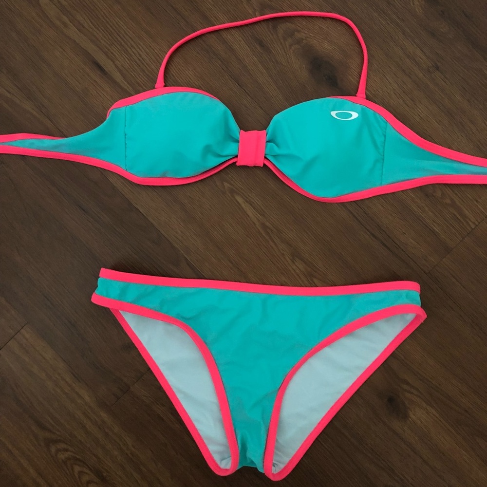 Oakley Swimsuit